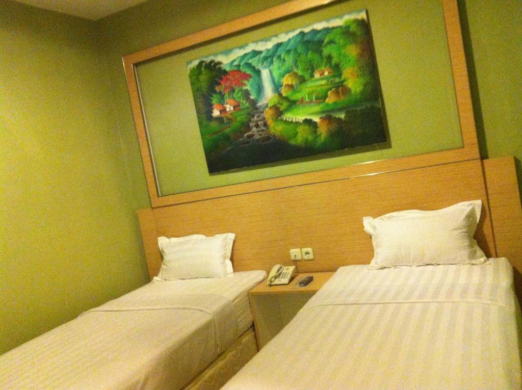 Hotel Paramount Biringkanya Værelse billede